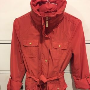 Ellen Tracy Coat *hidden hood & folding sleeves*